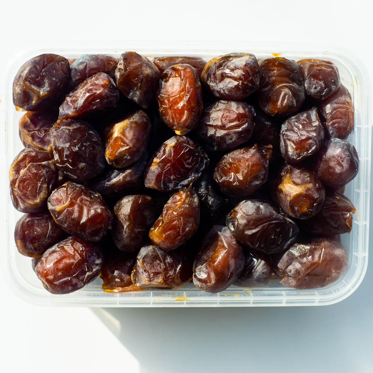 Date Halileh Fresh and Juicy