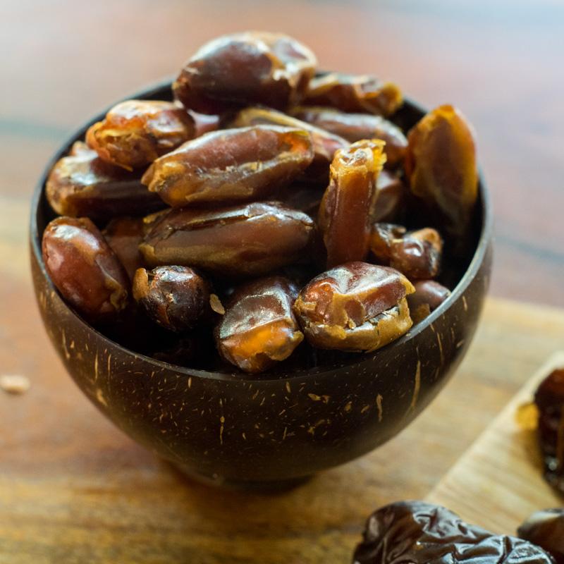 Date Sayer pitted