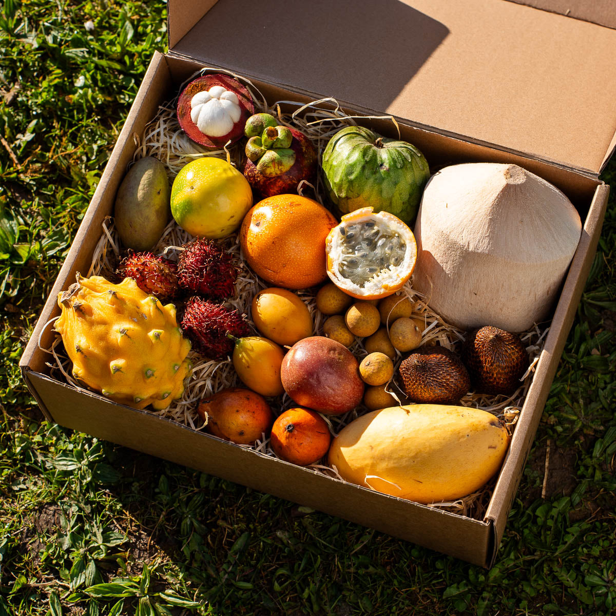 Curated fruit boxes