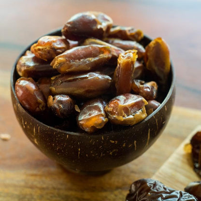 Date Sayer pitted