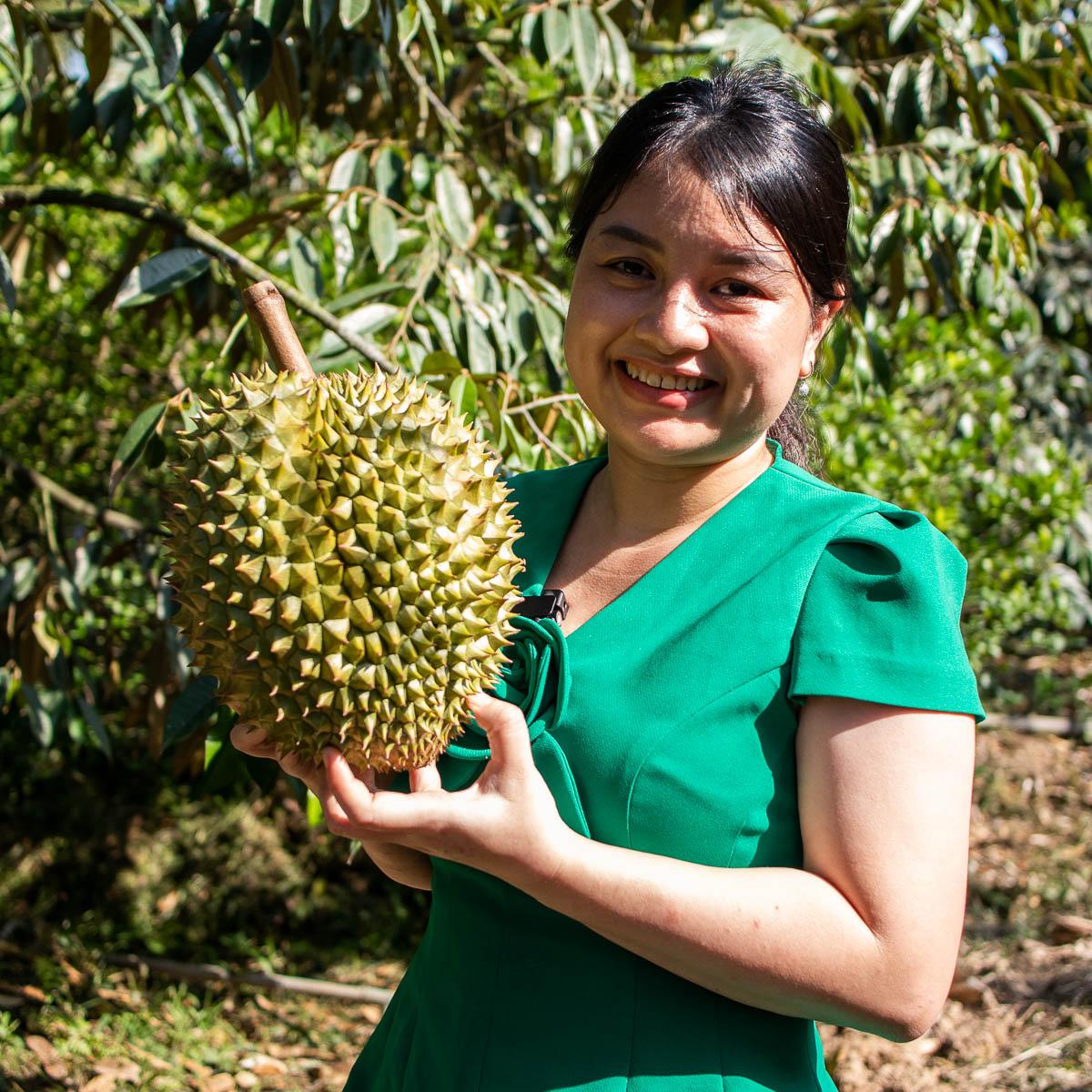 Durian Ri Sao, whole