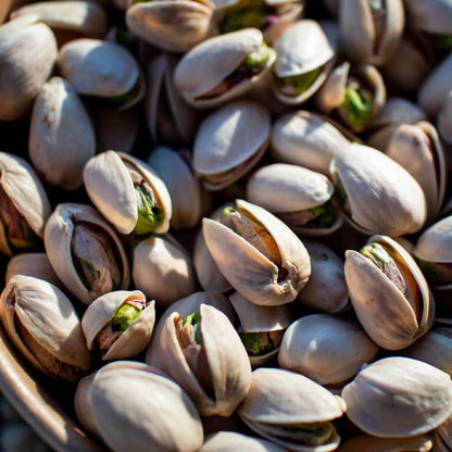 Pistachio with shell